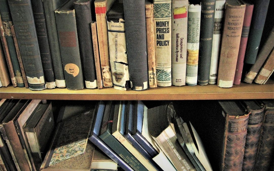 How to Declutter my Bookshelf in 5 Easy Steps